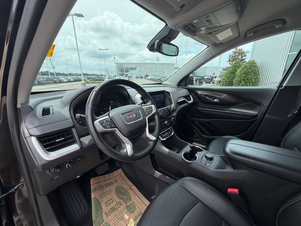 Used 2024 GMC Terrain SLT FWD image 15
