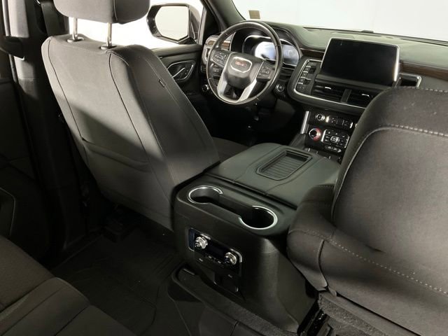Used 2022 GMC Yukon XL SLE w/ Gmc Pro Safety Plus Package AWD/4WD image 28