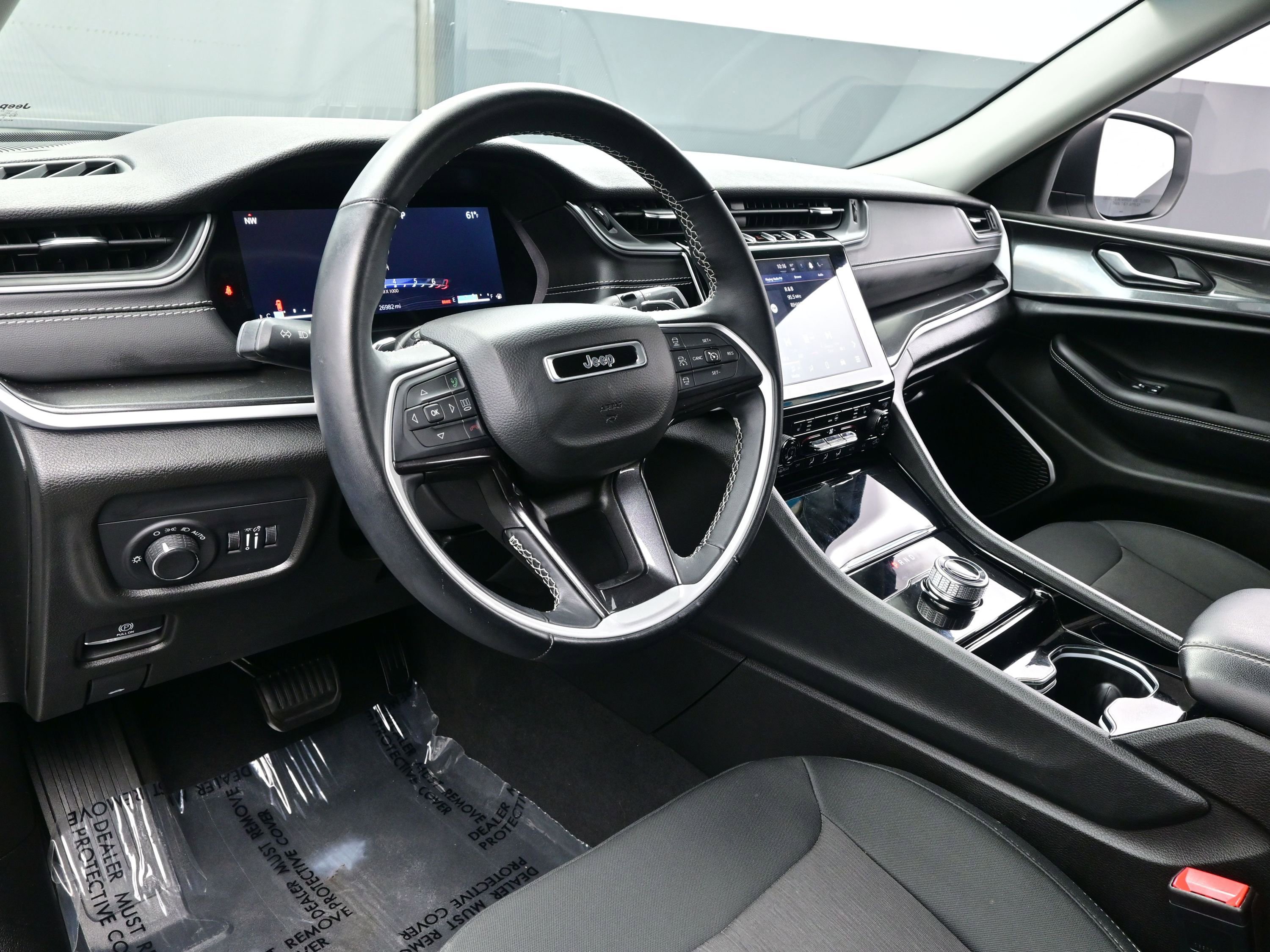 Used 2022 Jeep Grand Cherokee L Laredo w/ Luxury Tech Group I image 14