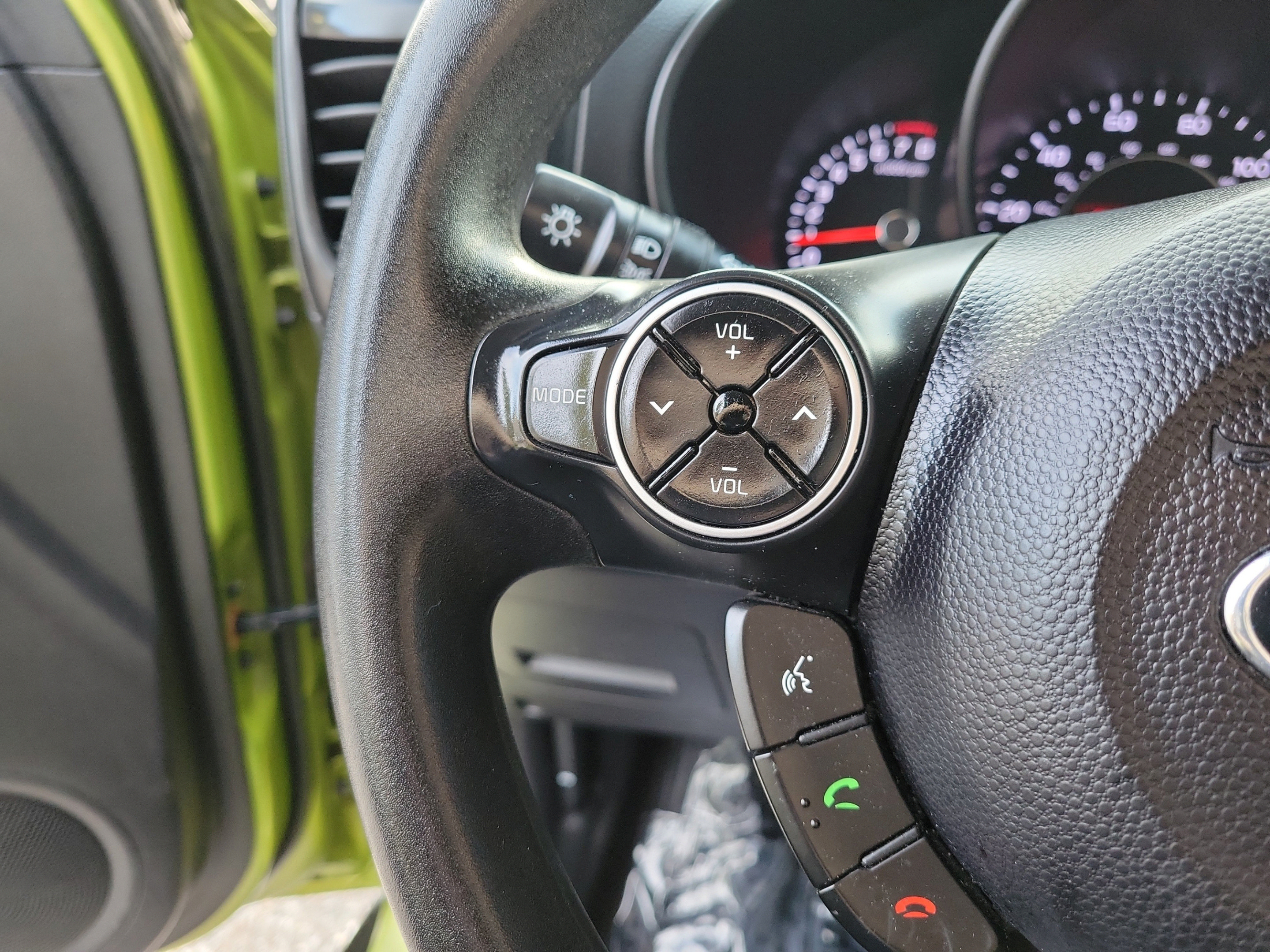 Used 2015 Kia Soul FWD image 26
