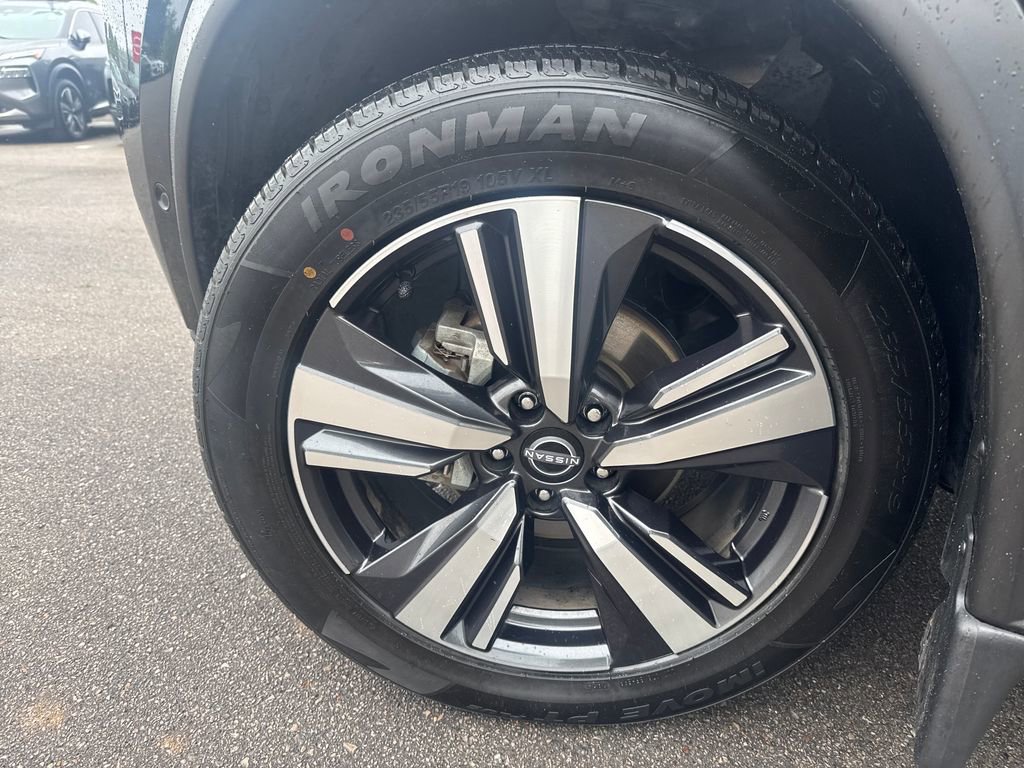 Used 2023 Nissan Rogue Platinum FWD image 29