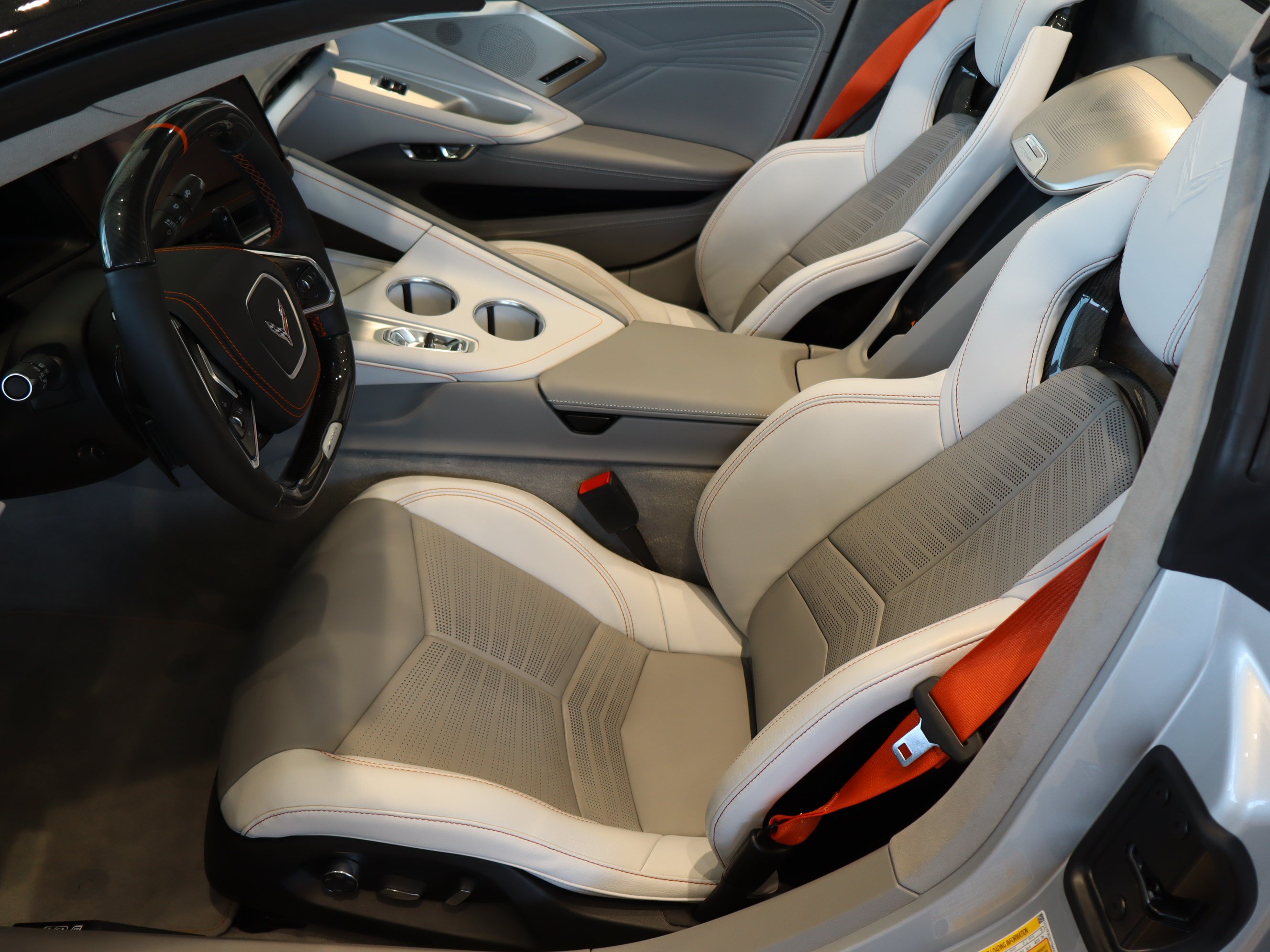 Used 2026 Chevrolet Corvette Z06 RWD image 16
