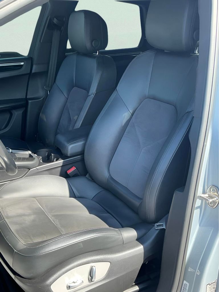 Used 2018 Porsche Macan Sport Edition image 28