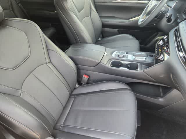 Used 2026 INFINITI QX60 Luxe w/ Cargo Package FWD image 14