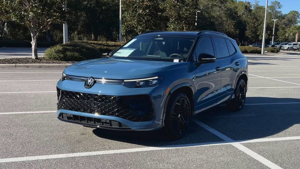 New 2026 Volkswagen Tiguan SE R-Line image 4