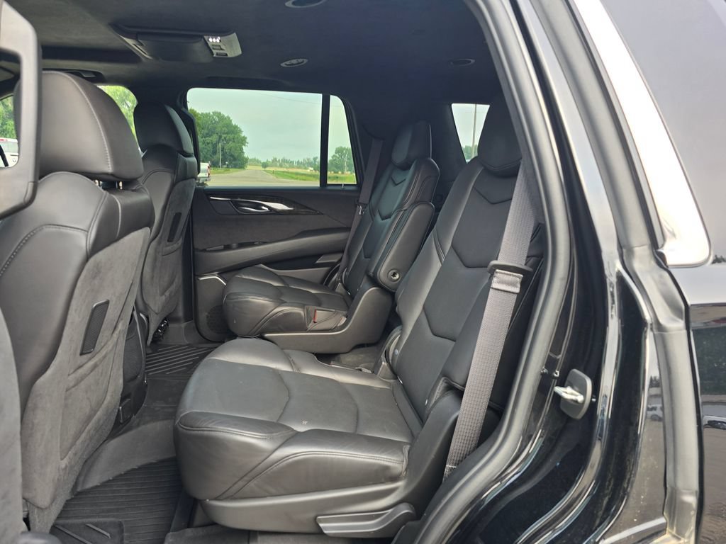 Used 2020 Cadillac Escalade Platinum AWD/4WD image 14