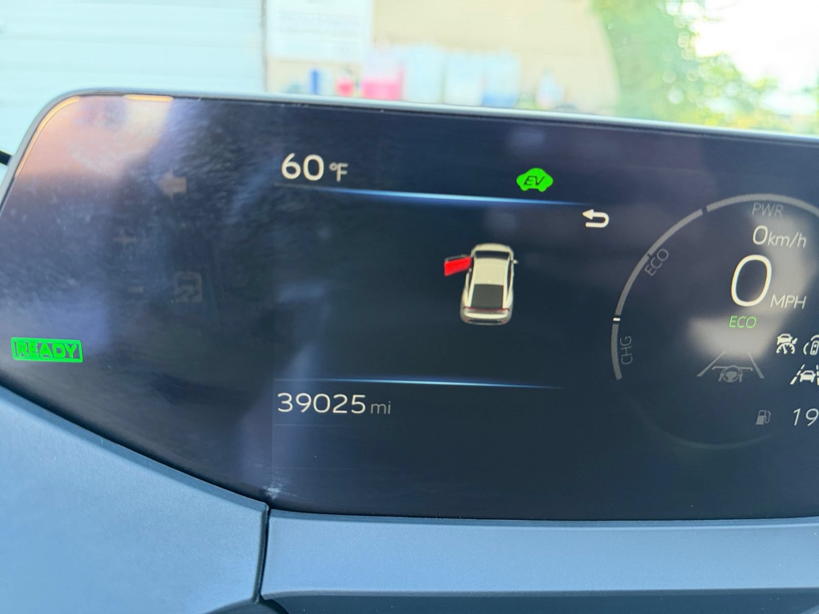 Used 2023 Toyota Prius XLE FWD image 20
