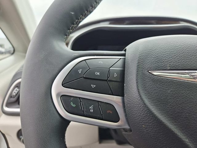 Used 2022 Chrysler Pacifica Limited AWD/4WD image 20