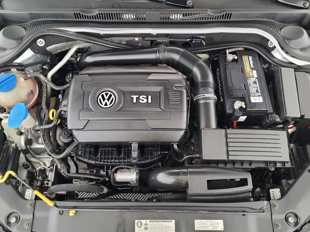 Used 2016 Volkswagen Jetta SEL FWD image 30