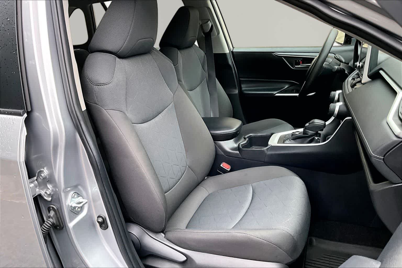 Certified 2025 Toyota RAV4 XLE AWD/4WD image 9