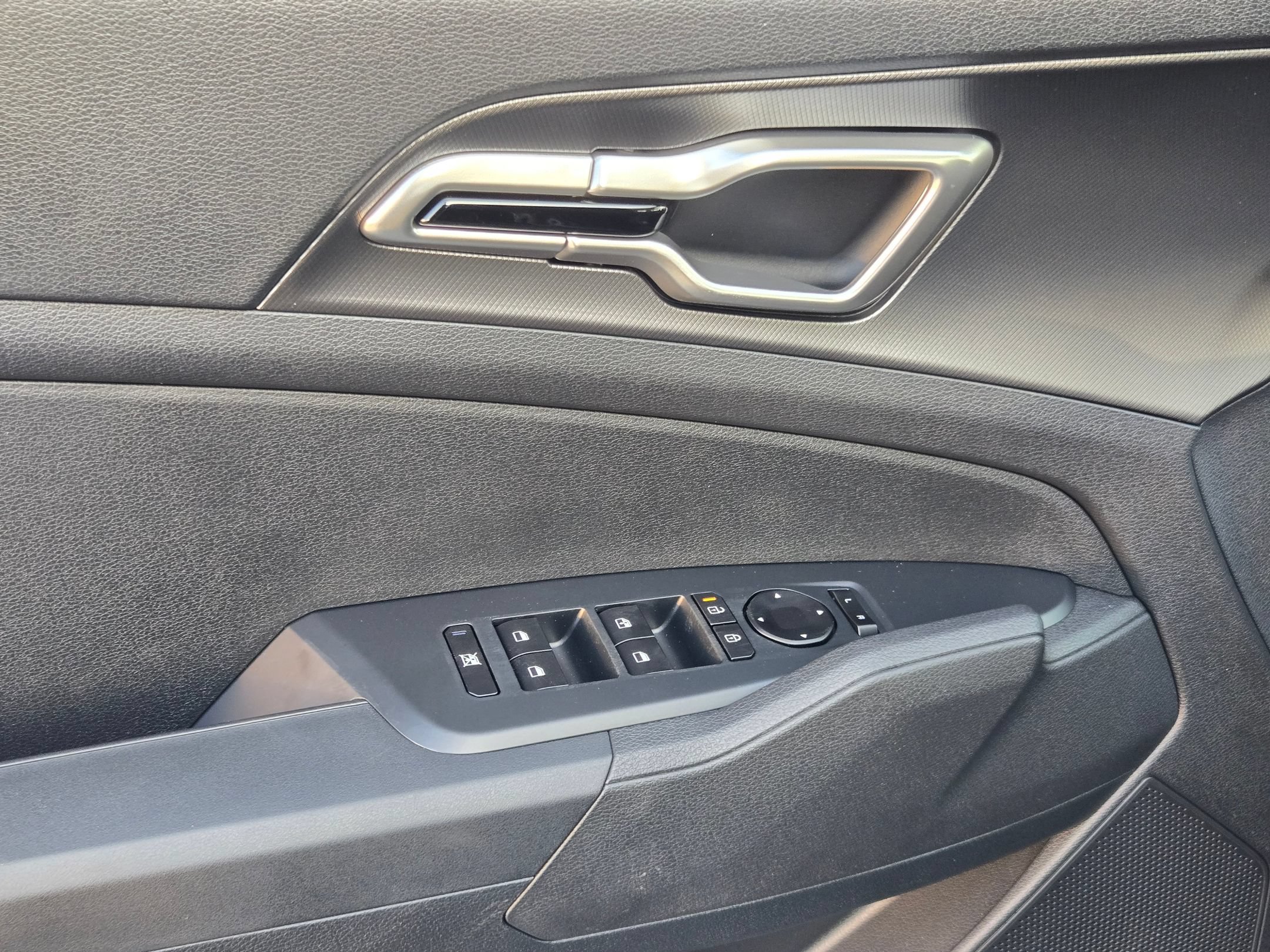 New 2026 Kia Sportage LX w/ LX Convenience Package FWD image 16