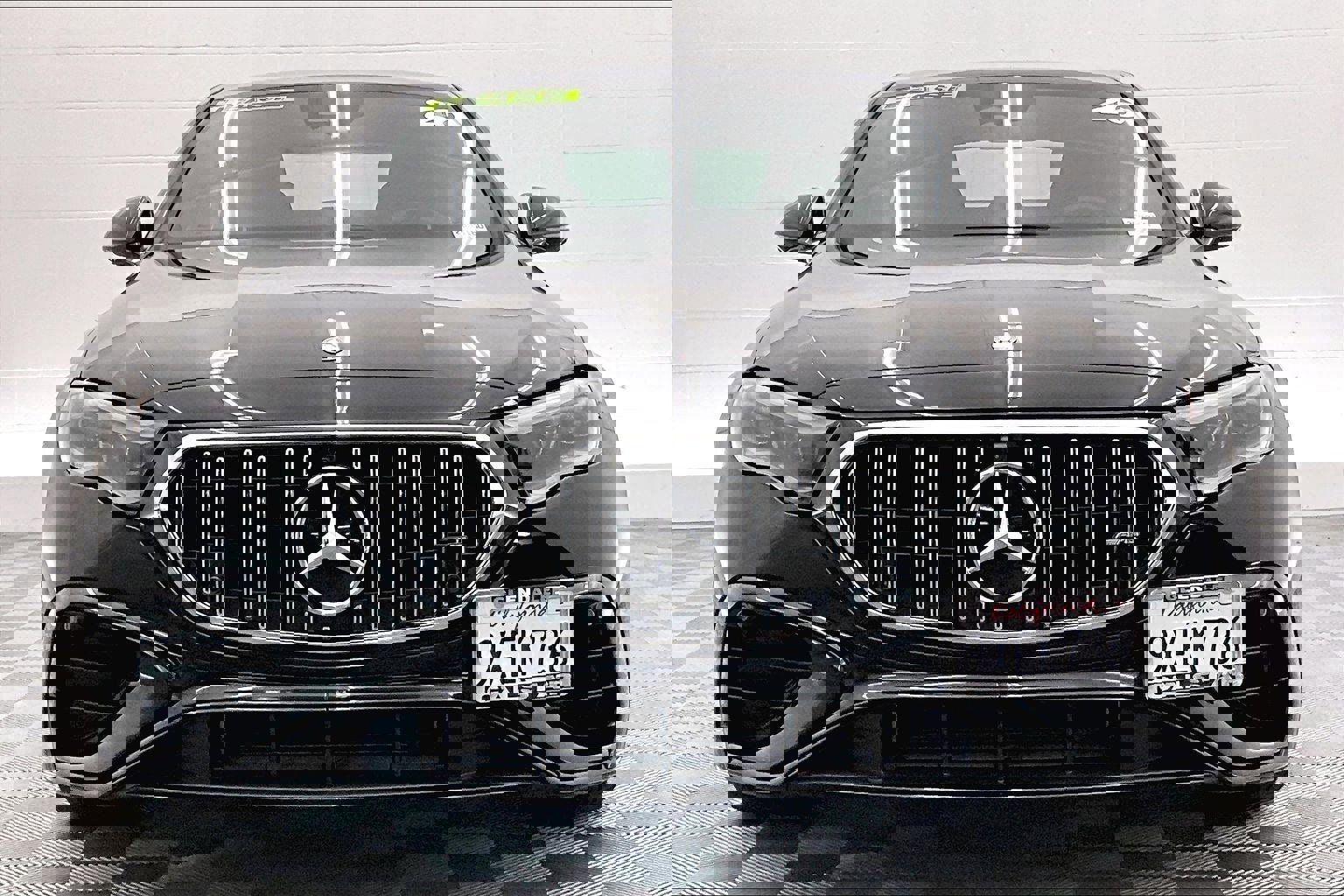 Used 2026 Mercedes-Benz E 53 AMG e 4MATIC Sedan image 2