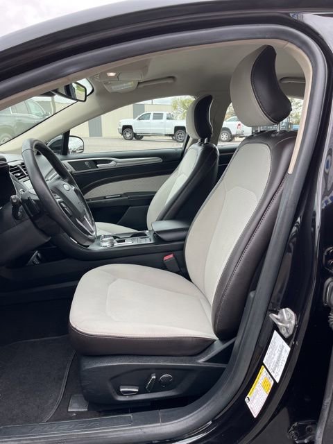 Used 2019 Ford Fusion SE w/ Equipment Group 151A image 31