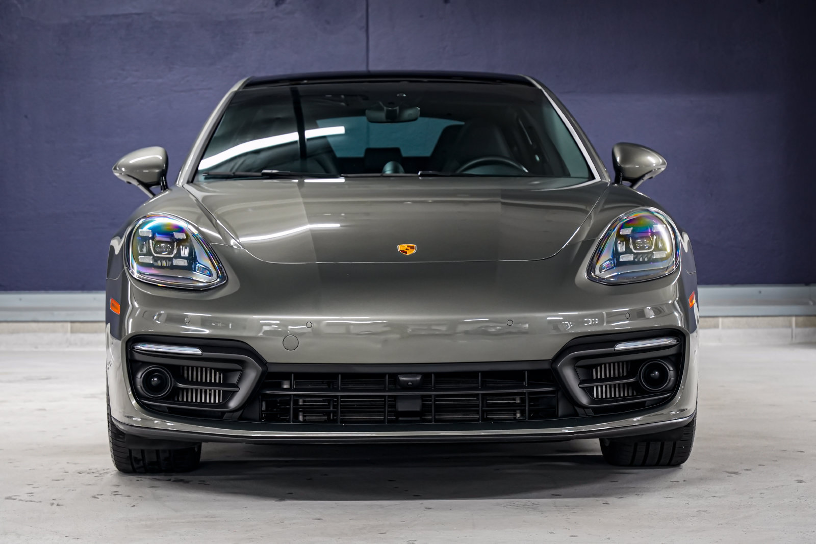 Used 2023 Porsche Panamera Platinum Edition RWD image 5