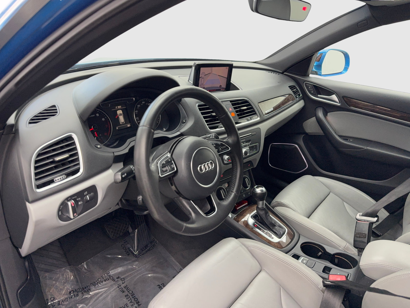Used 2016 Audi Q3 2.0T Prestige w/ Prestige Package AWD/4WD image 34