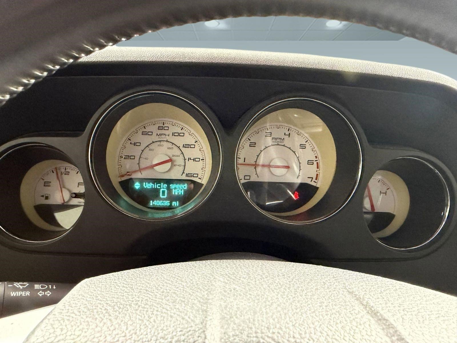 Used 2013 Dodge Challenger R/T RWD image 19