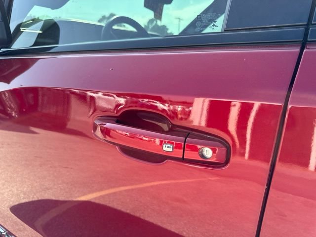 Used 2022 GMC Sierra 1500 AT4X AWD/4WD image 11