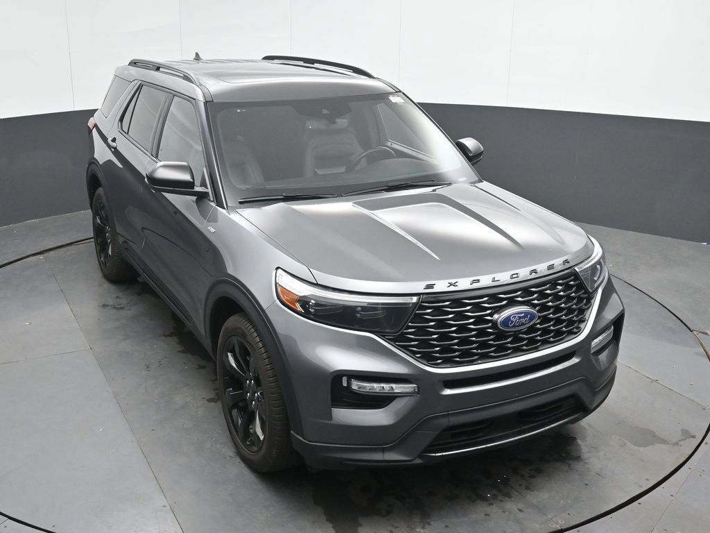 Used 2023 Ford Explorer ST-Line w/ Class IV Trailer Tow Package AWD/4WD image 34