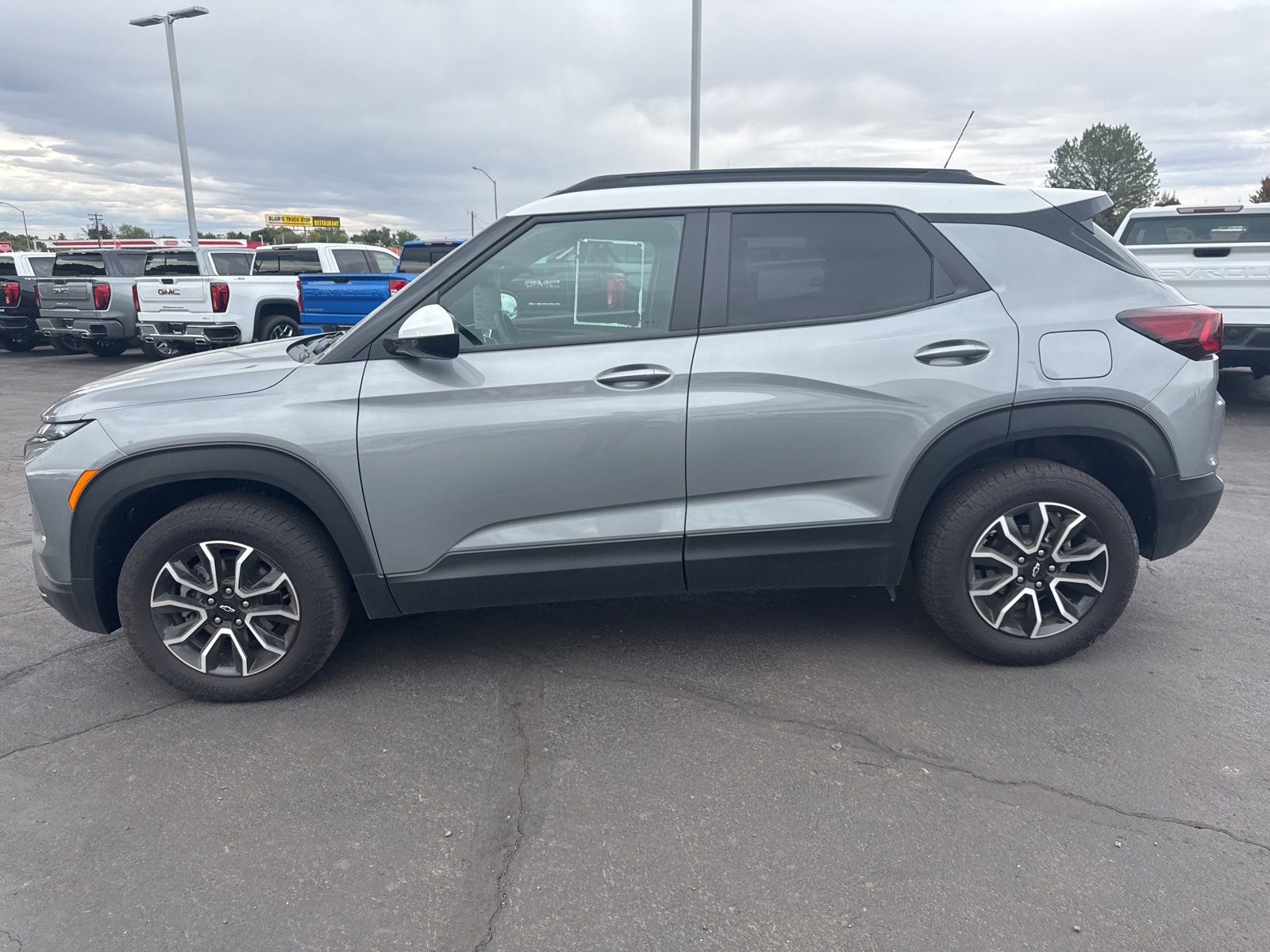 New 2025 Chevrolet TrailBlazer ACTIV w/ Convenience Package image 3