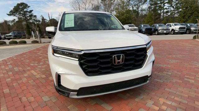 Used 2025 Honda Pilot EX-L image 4