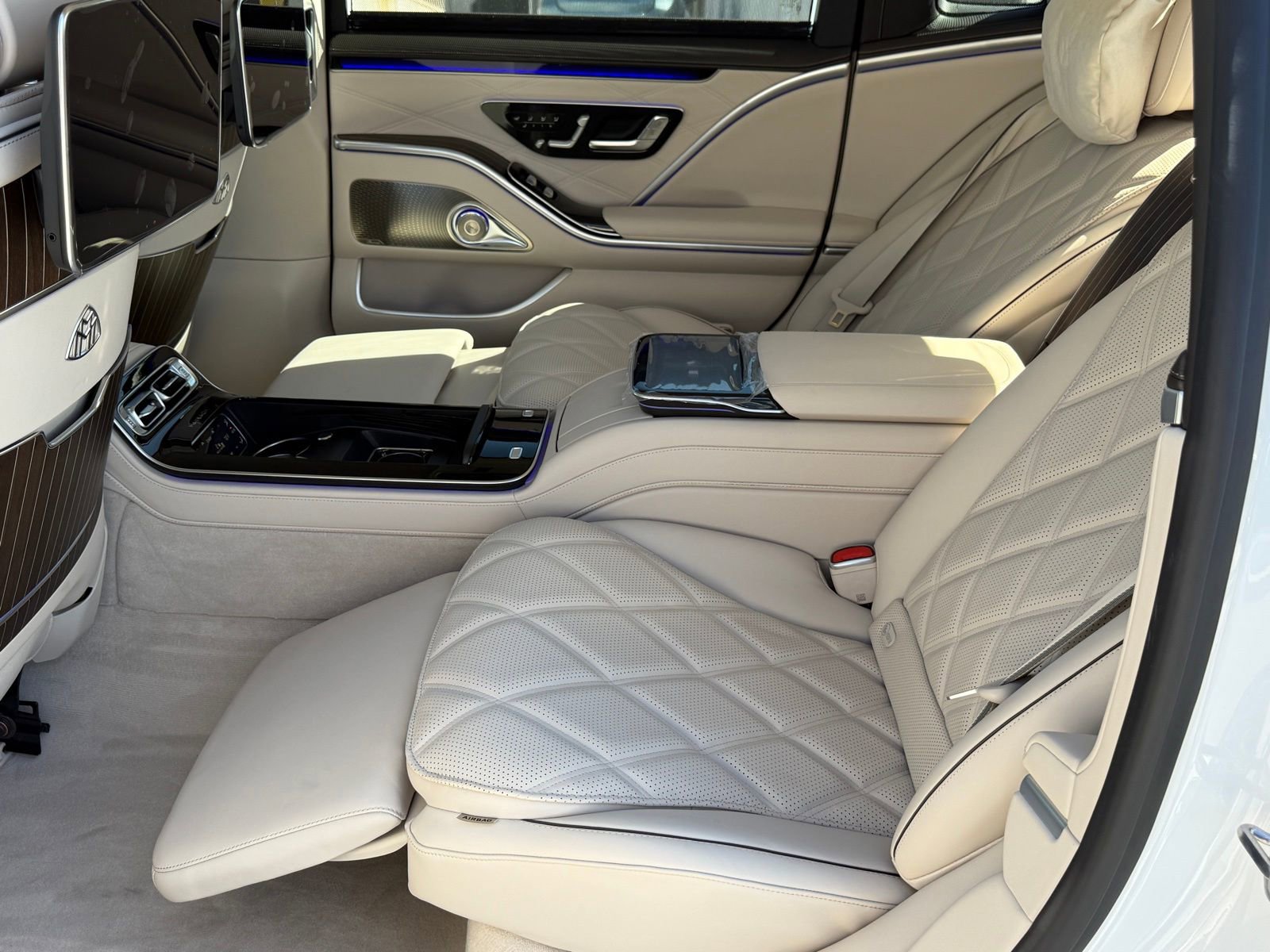 New 2026 Mercedes-Benz Maybach S 580 4MATIC image 30