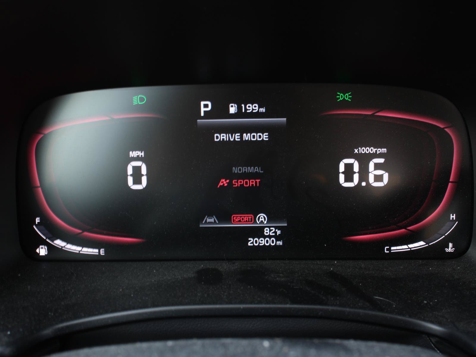 Used 2023 Kia Soul LX w/ LX Technology Package FWD image 11