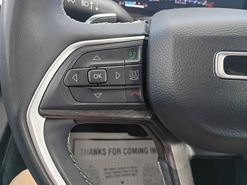 Used 2023 Jeep Grand Cherokee Limited image 22