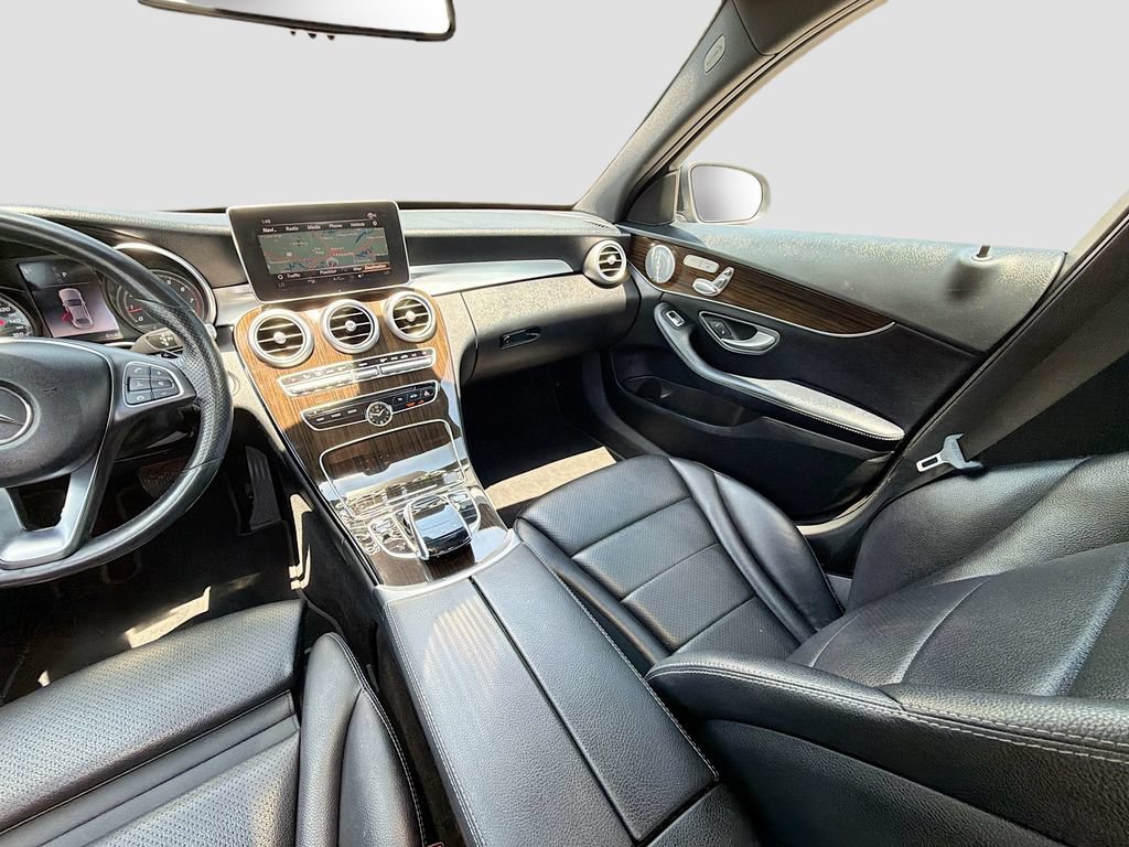 Used 2018 Mercedes-Benz C 300 4MATIC Sedan image 28