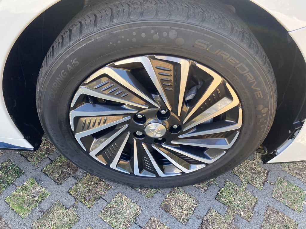 Certified 2022 Hyundai Sonata Limited image 9