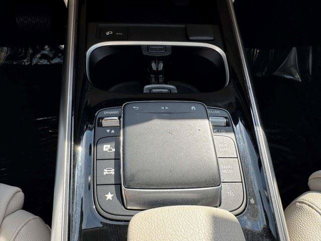 Used 2023 Mercedes-Benz GLA 250 w/ Premium Package image 31