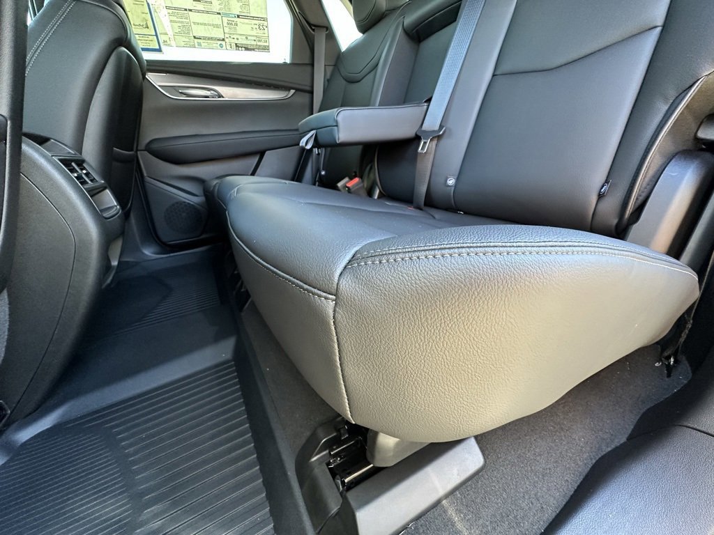 New 2026 Cadillac XT5 Luxury w/ LPO, Floor Liner Package image 21