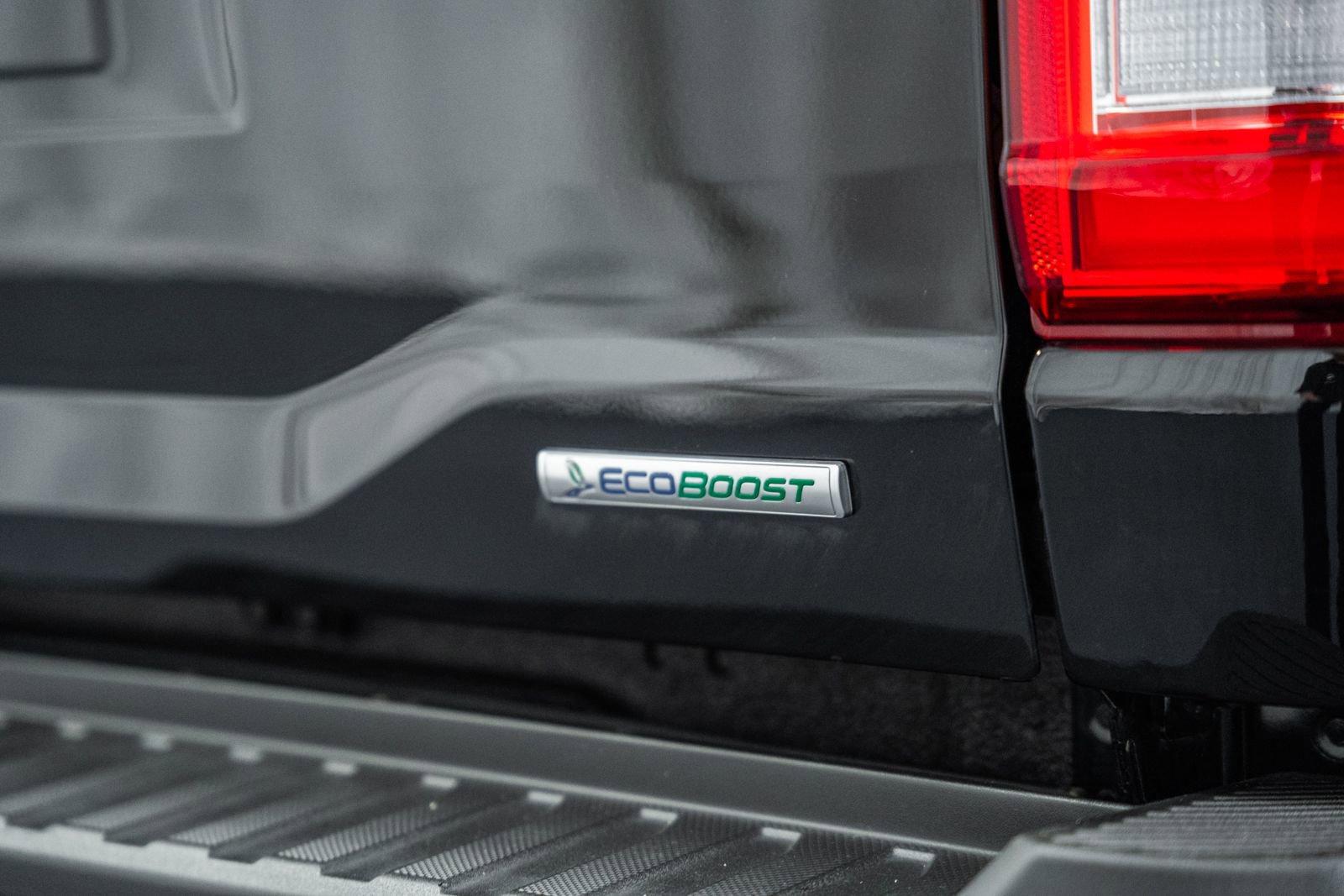 Certified 2023 Ford F150 Lariat w/ Equipment Group 502A High image 9