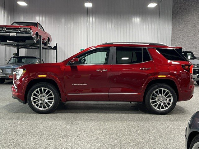 New 2026 GMC Terrain Denali w/ LPO, Floor Liner Package AWD/4WD image 2