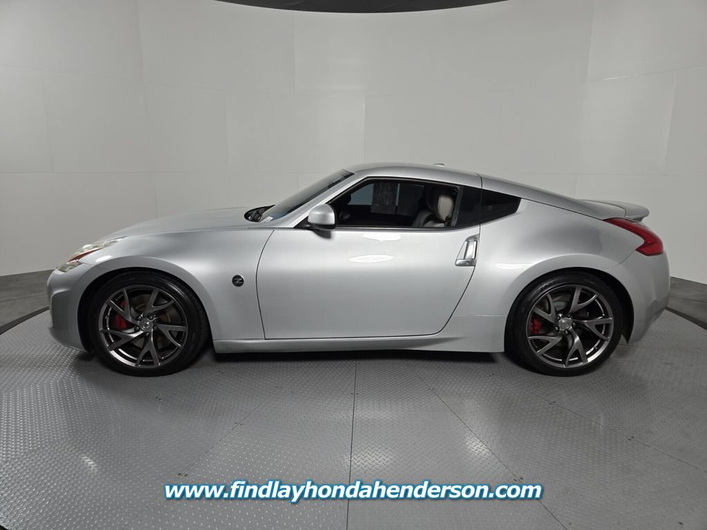 Used 2013 Nissan 370Z Touring w/ Sport Pkg RWD image 3