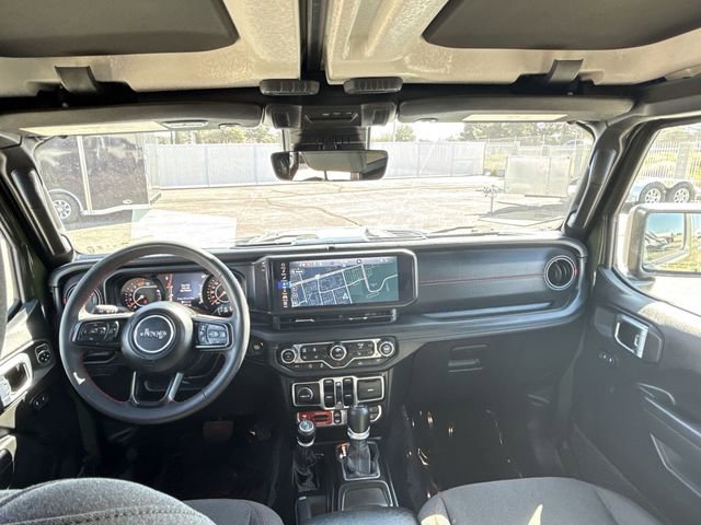 Used 2024 Jeep Wrangler Unlimited Rubicon w/ Technology Group image 20