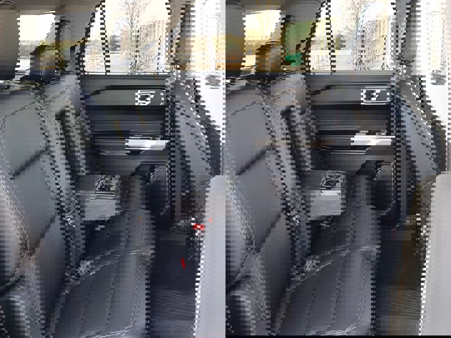 Used 2020 Ford Explorer XLT w/ Equipment Group 202A image 59