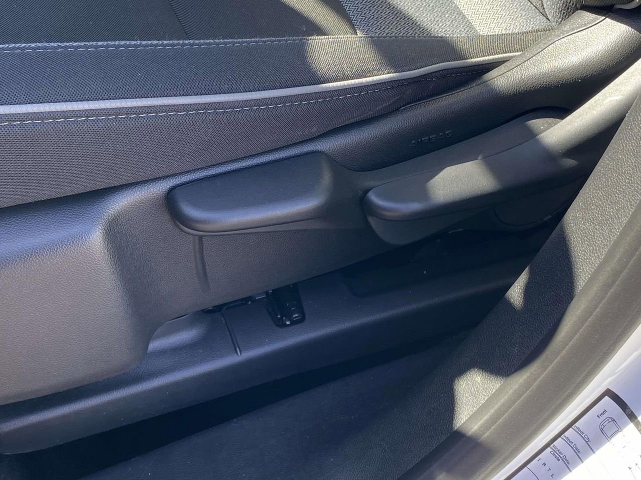 Used 2025 Chevrolet TrailBlazer LT AWD/4WD image 13