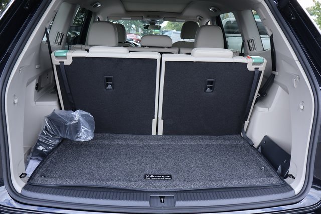 New 2026 Volkswagen Atlas SEL Premium R-Line image 17