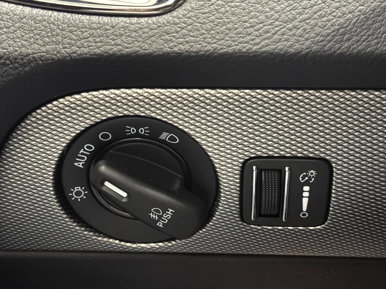 Used 2018 Dodge Durango GT w/ Premium Group image 34