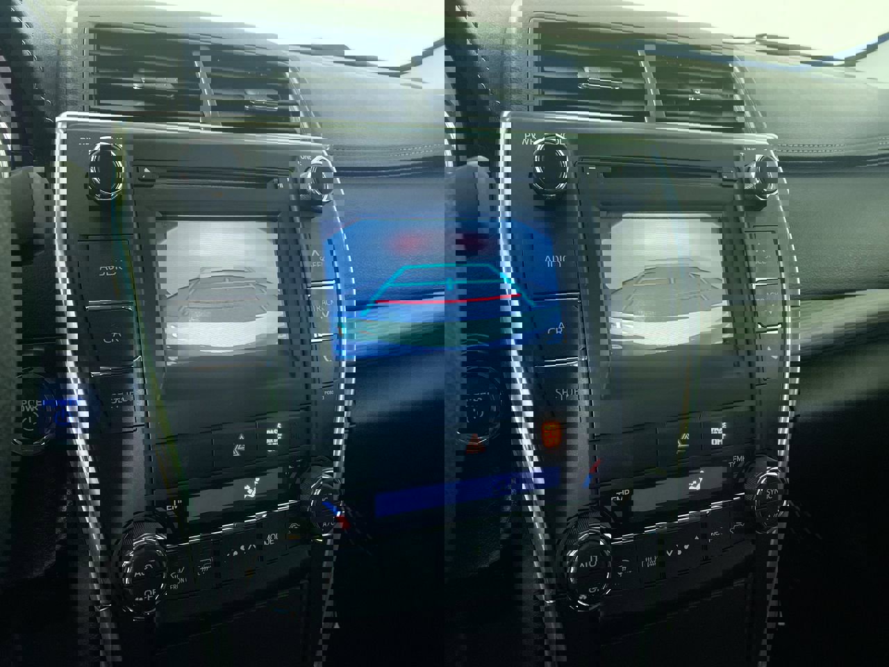 Used 2015 Toyota Camry LE image 5