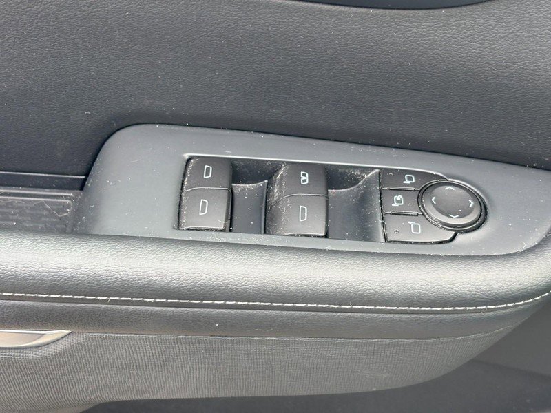 Certified 2025 Buick Enclave Preferred image 17