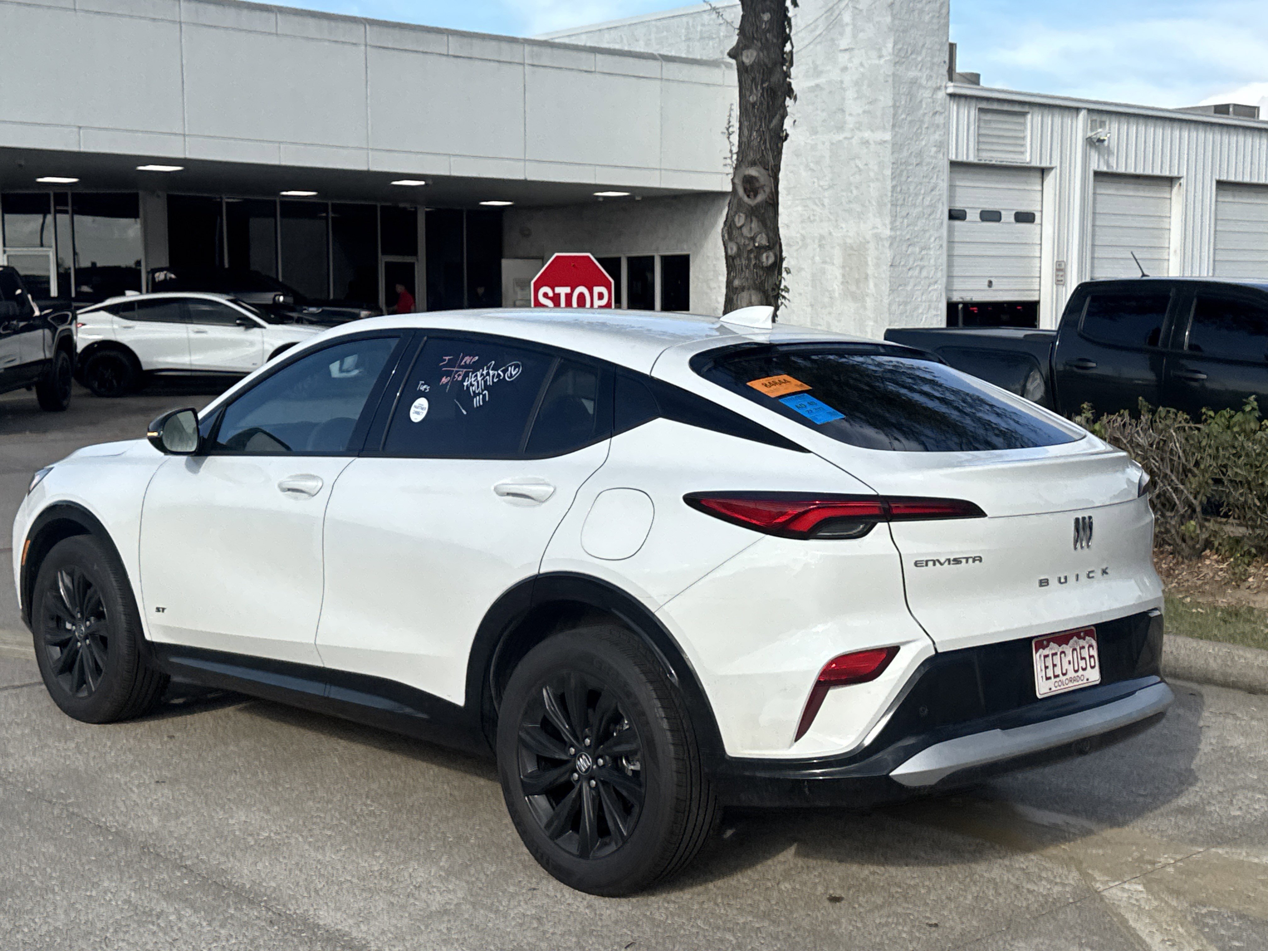 Used 2025 Buick Envista Sport Touring image 8