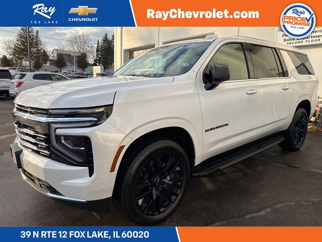 Used 2025 Chevrolet Suburban Premier image 1