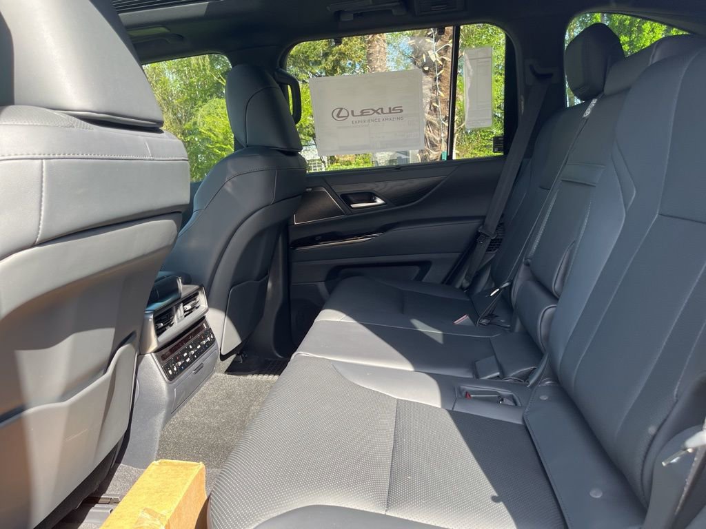 New 2026 Lexus LX 700h Overtrail AWD/4WD image 5