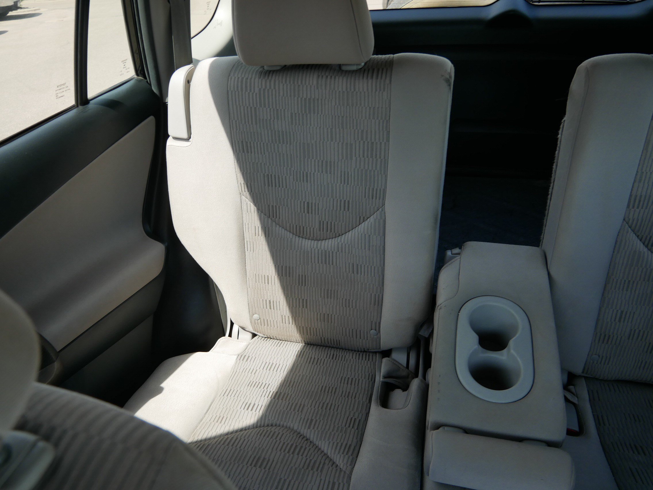 Used 2011 Toyota RAV4 2WD w/ Base L4 Extra Value Pkg image 12