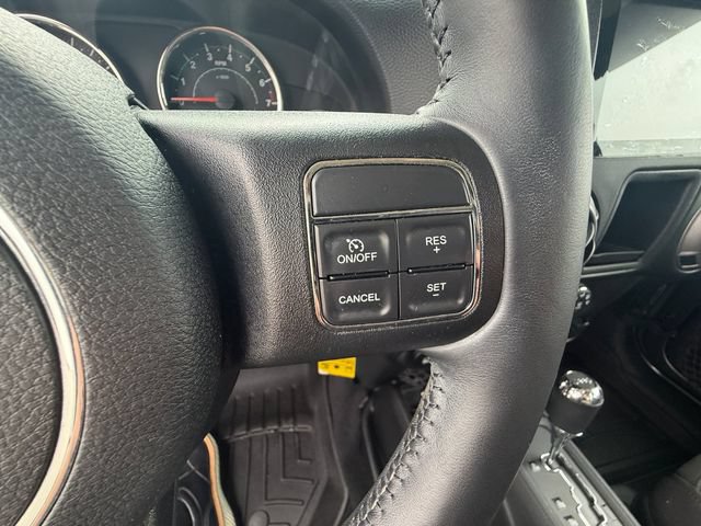 Used 2014 Jeep Wrangler Unlimited Sport w/ Connectivity Group AWD/4WD image 24