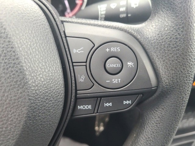 Used 2023 Toyota RAV4 LE image 21