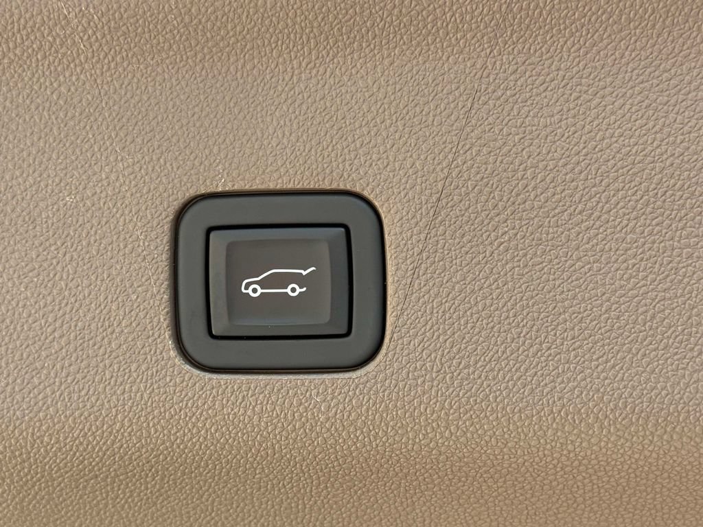 Used 2024 GMC Yukon XL Denali w/ Max Trailering Package AWD/4WD image 19