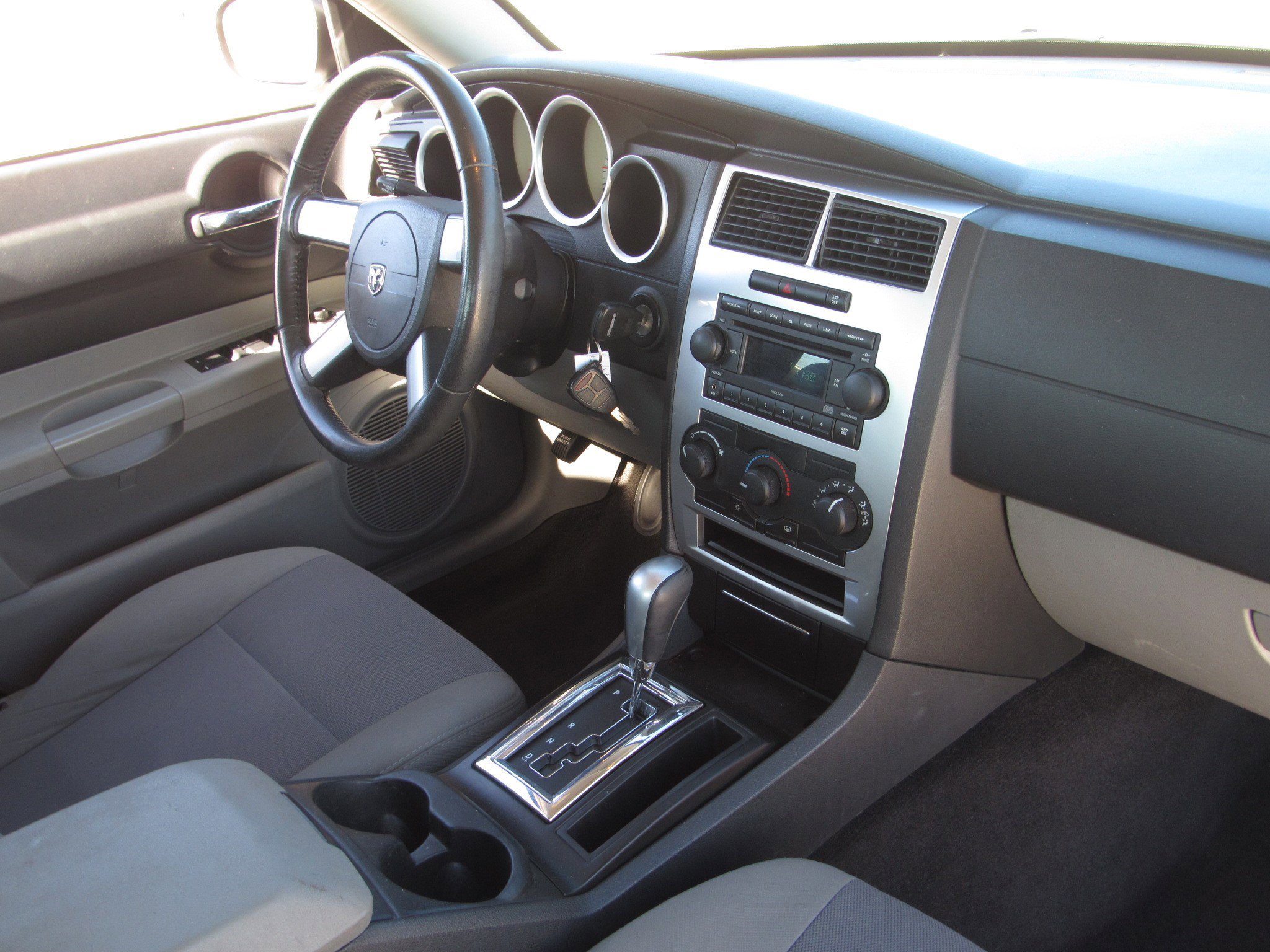 Used 2007 Dodge Charger SE w/ Comfort Seating Group image 9