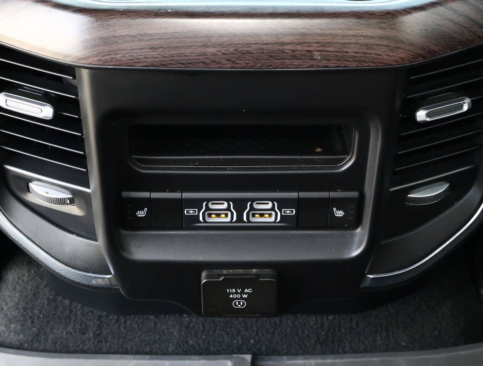 Used 2025 RAM 1500 Laramie w/ Laramie Southwest Edition AWD/4WD image 15